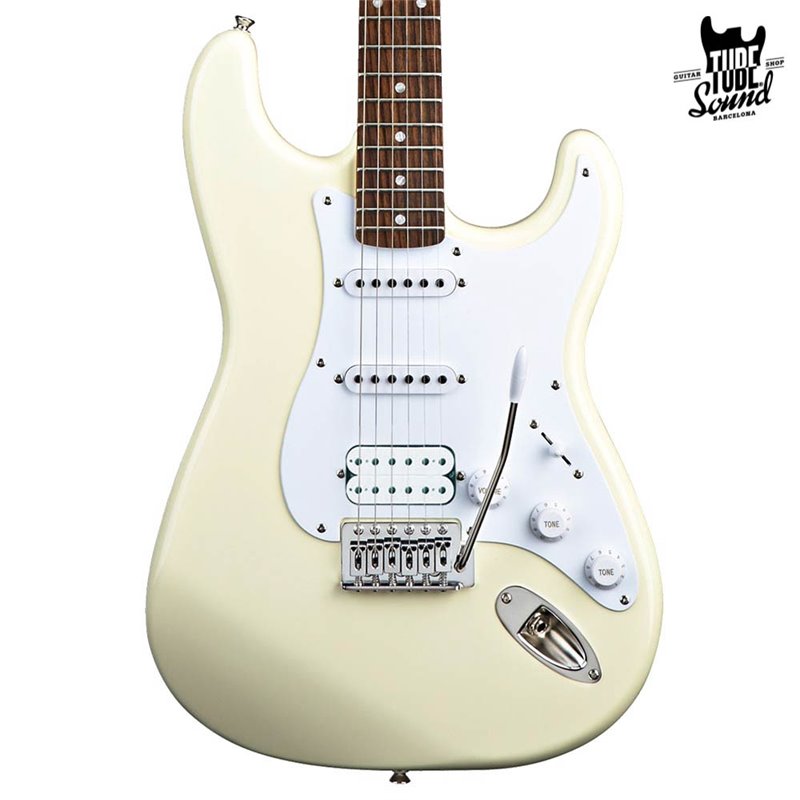 Squier Stratocaster Bullet HSS with Tremolo LR Artic White