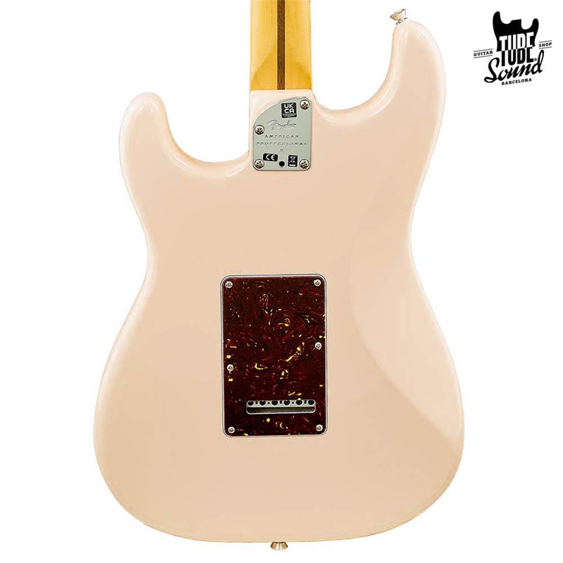 Fender Stratocaster Ltd. Ed. American Professional II HSS MN Shell Pink
